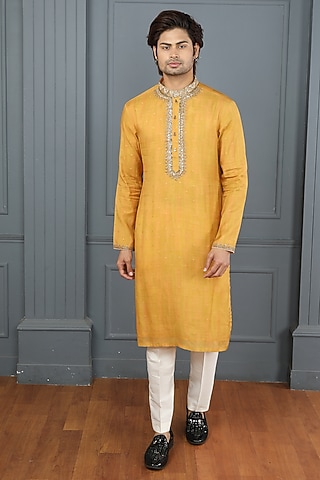 Mustard Muslin Hand Embroidered Kurta Set by PARA