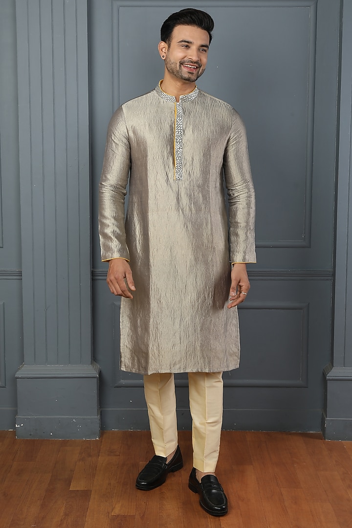Grey Silk Cutdana Embroidered Kurta Set by PARA at Pernia's Pop Up Shop