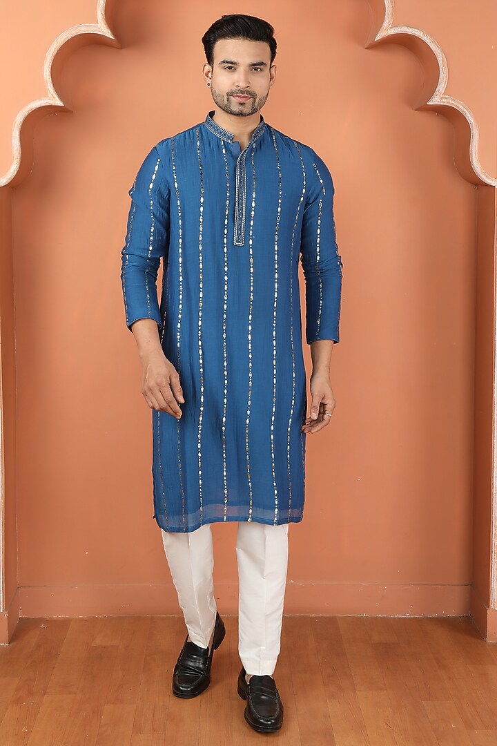 Blue Chanderi Resham Embroidered Kurta Set by PARA at Pernia's Pop Up Shop