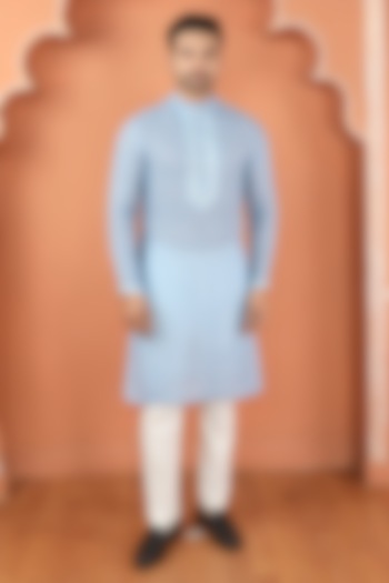Blue Linen Resham Work Kurta Set by PARA at Pernia's Pop Up Shop