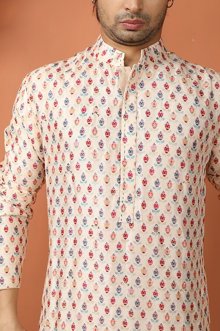 Beige Silk Printed Kurta Set by PARA at Pernia's Pop Up Shop