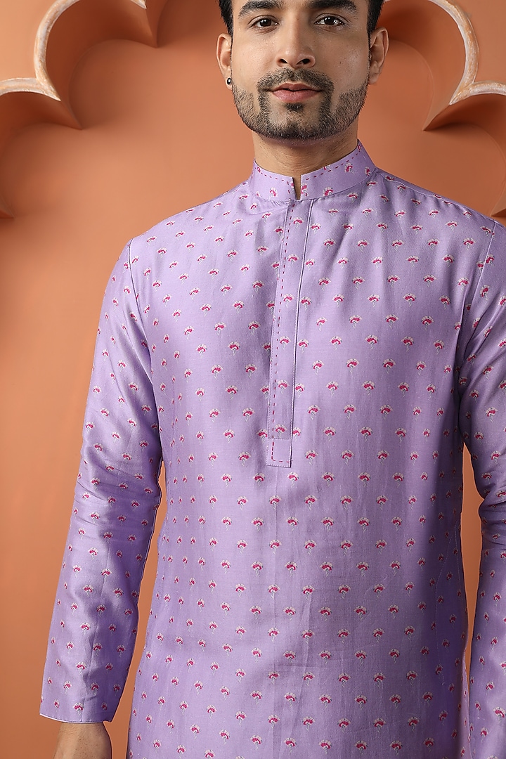 Mauve Silk Printed Kurta Set by PARA at Pernia's Pop Up Shop