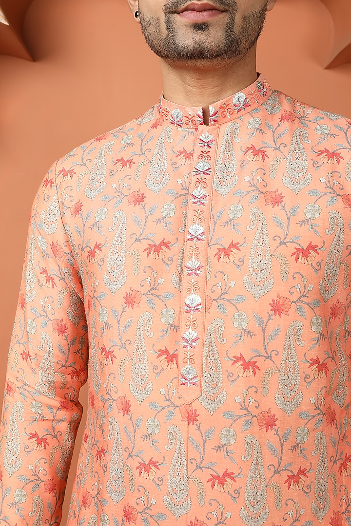 Peach Silk Resham Embroidered Bundi Jacket Set by PARA at Pernia's Pop Up Shop
