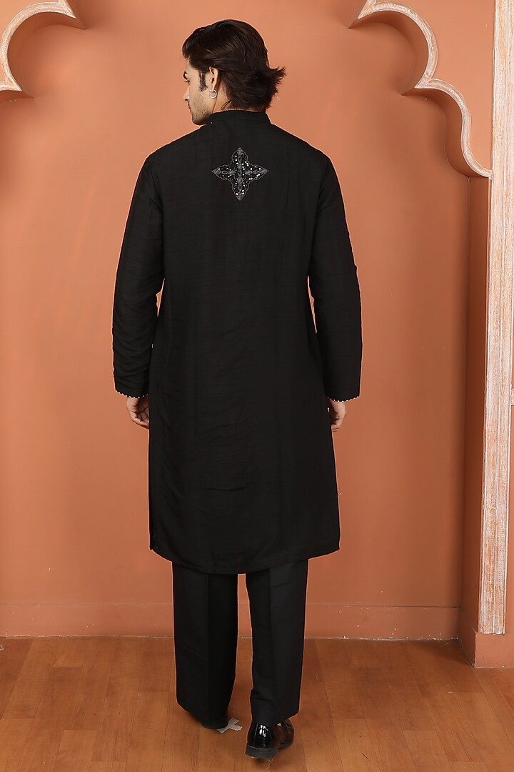 Black Chanderi Silk Sequins Embroidered Bundi Jacket Set by PARA at Pernia's Pop Up Shop