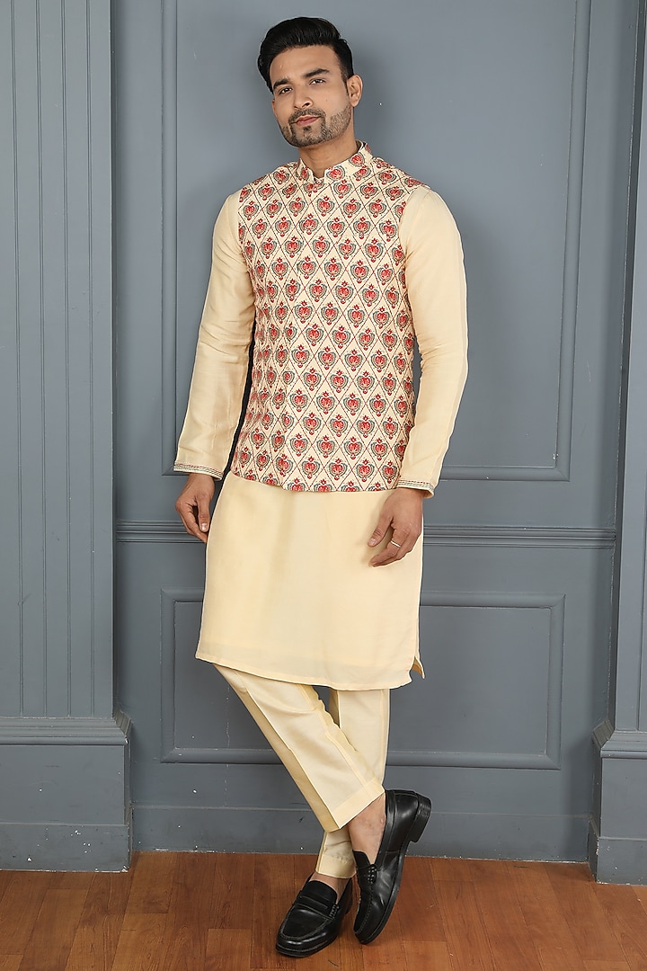 Yellow-Cream Viscose Elephant Printed Bundi Jacket Set by PARA at Pernia's Pop Up Shop