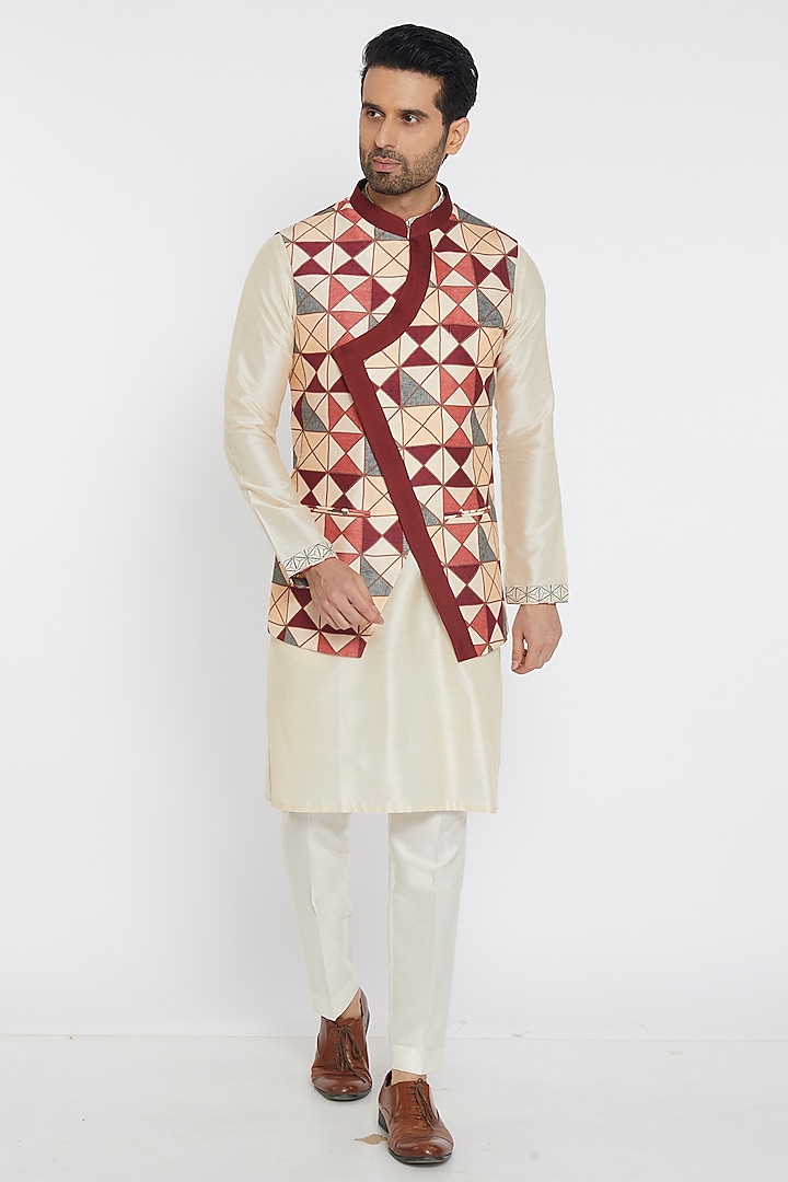 Cream & Maroon Printed Bundi Jacket With Kurta Set by PARA