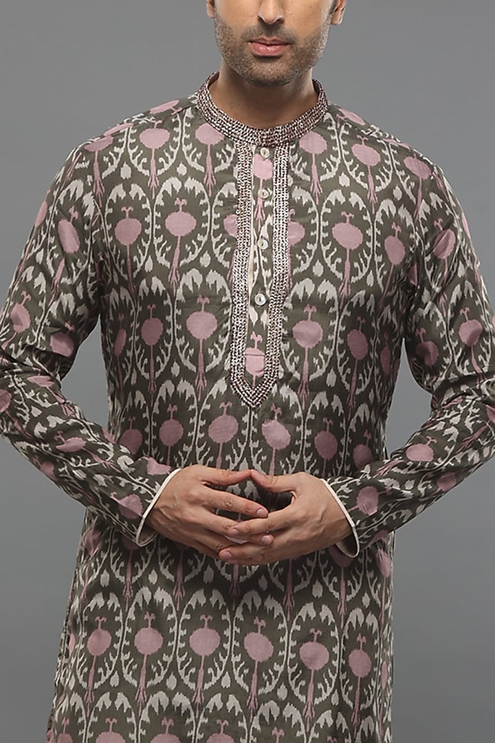 Brown Muslin Hand Work Ikat Kurta Set by PARA at Pernia's Pop Up Shop