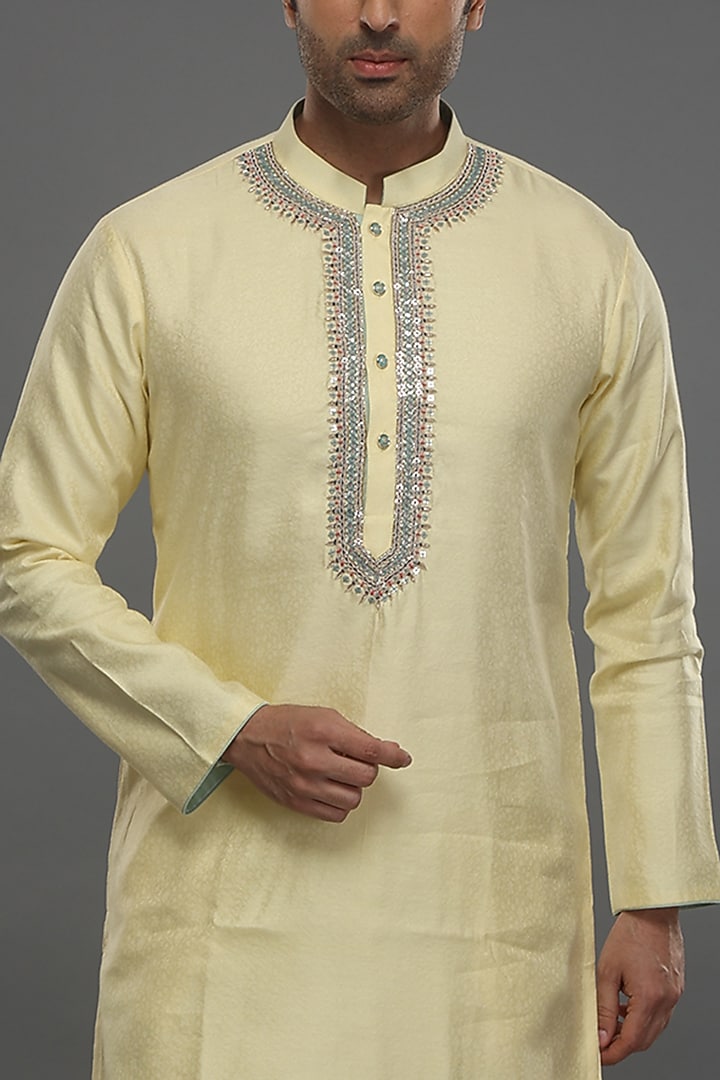 Yellow Jacquard Hand Embroidered Kurta Set by PARA at Pernia's Pop Up Shop