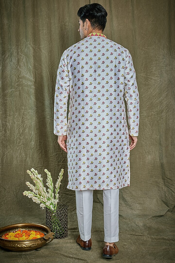 Cream Chanderi Silk Printed & Dori Work Kurta Set by PARA at Pernia's Pop Up Shop