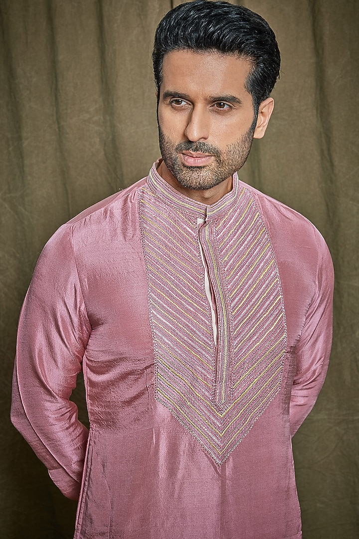 Onion Pink Pure Dupion Silk Thread Work Kurta Set by PARA at Pernia's Pop Up Shop