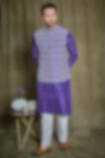 Purple Chanderi Printed & Embroidered Bundi Jacket Set by PARA