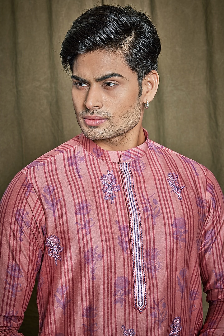 Pink Chanderi Silk Resham Embroidery Kurta Set by PARA at Pernia's Pop Up Shop