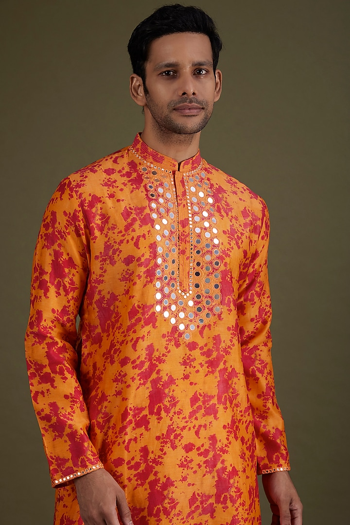 Orange & Pink Chanderi Tie-Dye Printed Kurta Set by PARA at Pernia's Pop Up Shop