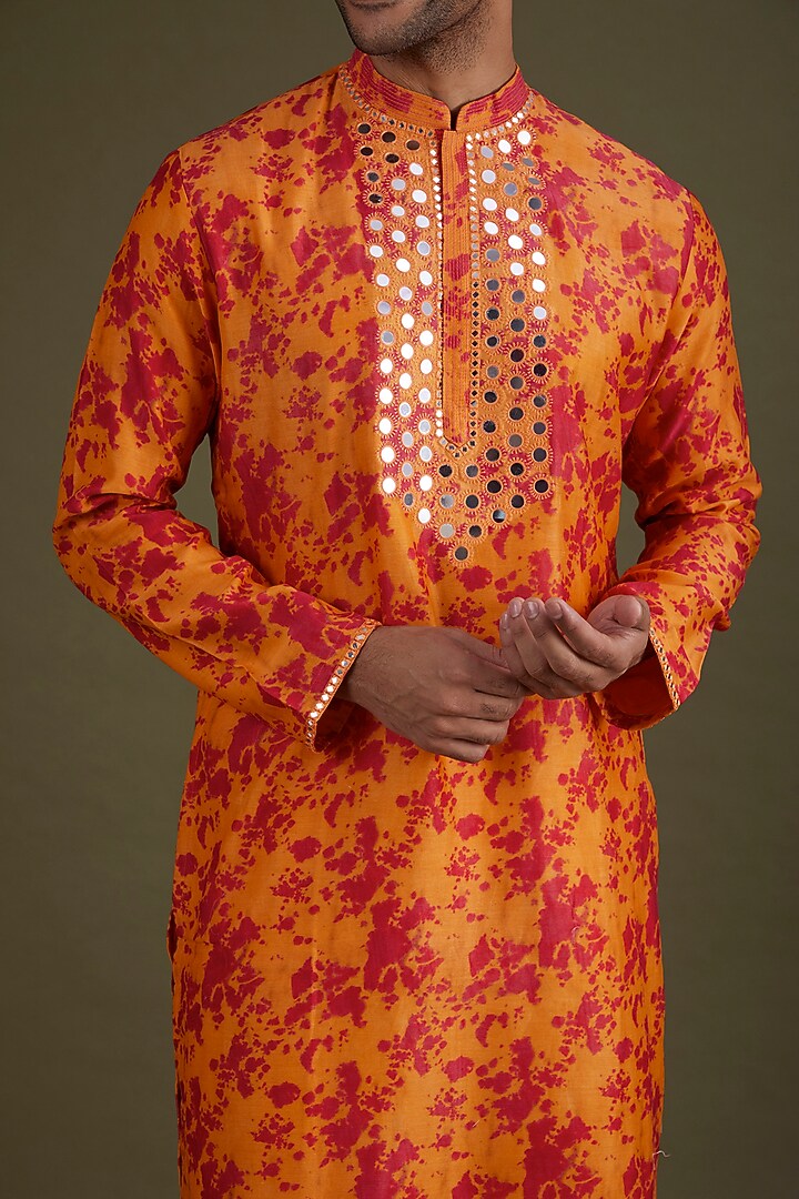 Orange & Pink Chanderi Tie-Dye Printed Kurta Set by PARA at Pernia's Pop Up Shop