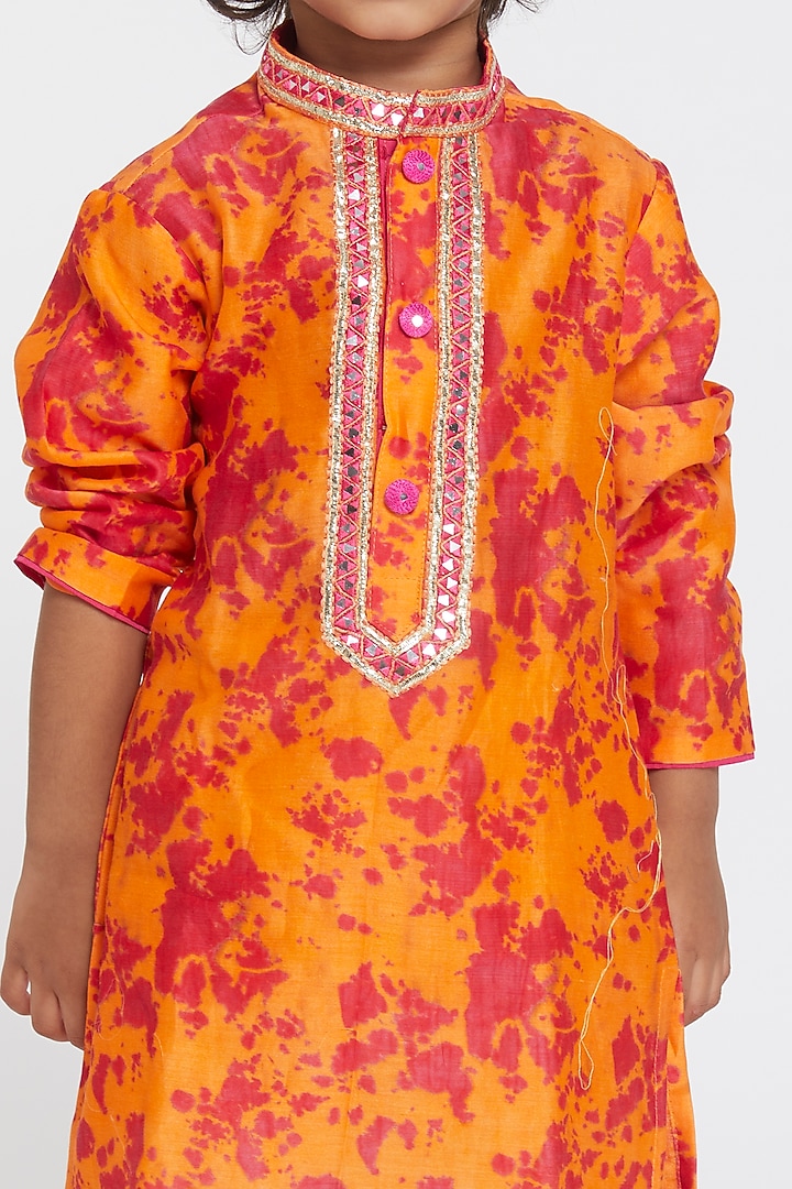 Orange Pink Printed Kurta Set For Boys by PARA Kids at Pernia's Pop Up Shop
