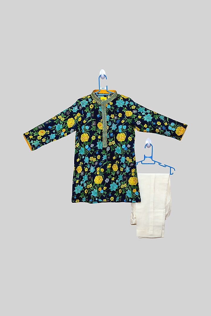 Blue Embroidered Kurta Set For Boys by PARA Kids
