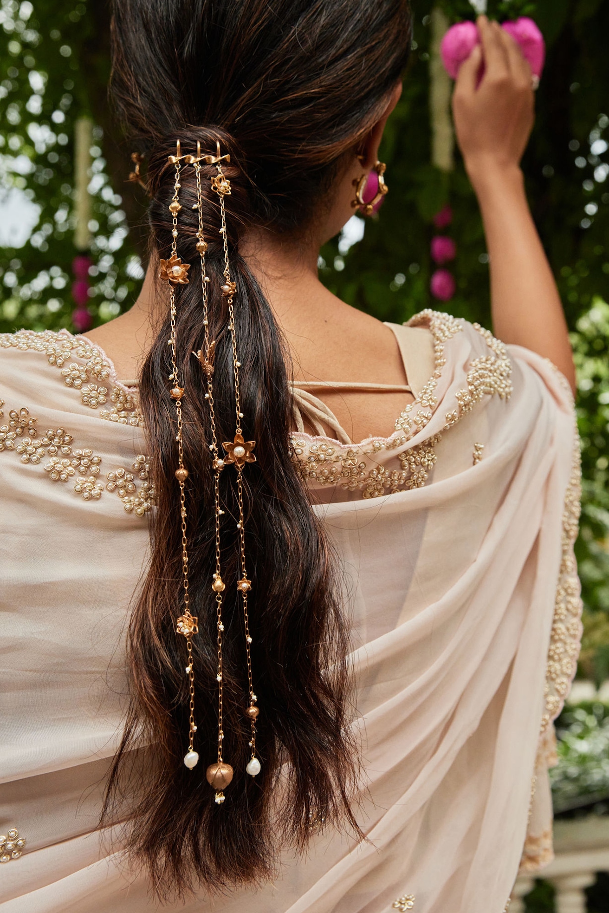 Chic Floral Gold Hair Chain Freshwater Pearl Bridal Hair Chain: Wedding Headpiece With  main image 3