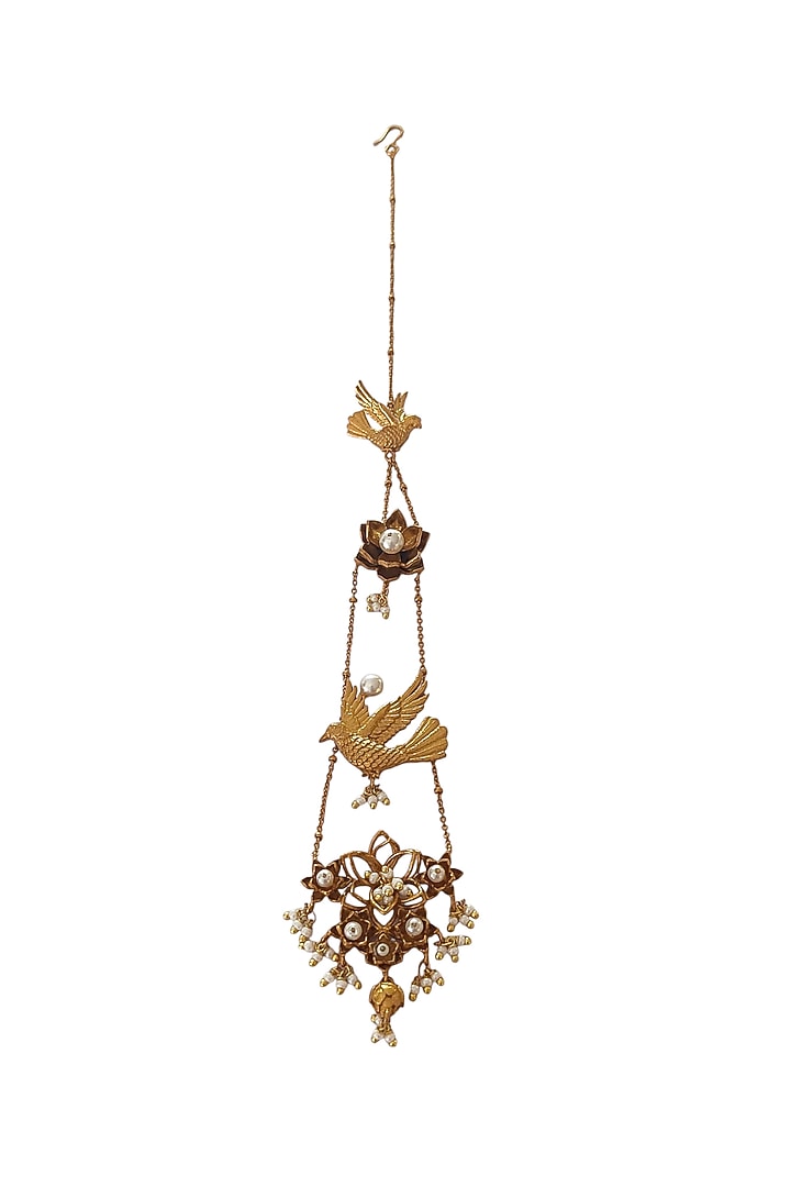 Antique Gold Finish Floral Maang Tikka by PARISHRI at Pernia's Pop Up Shop