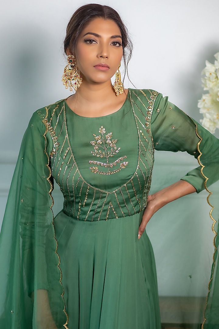 Fresh Green Hand Embroidered Wedding Anarkali Set by Parul Gandhi at Pernia's Pop Up Shop