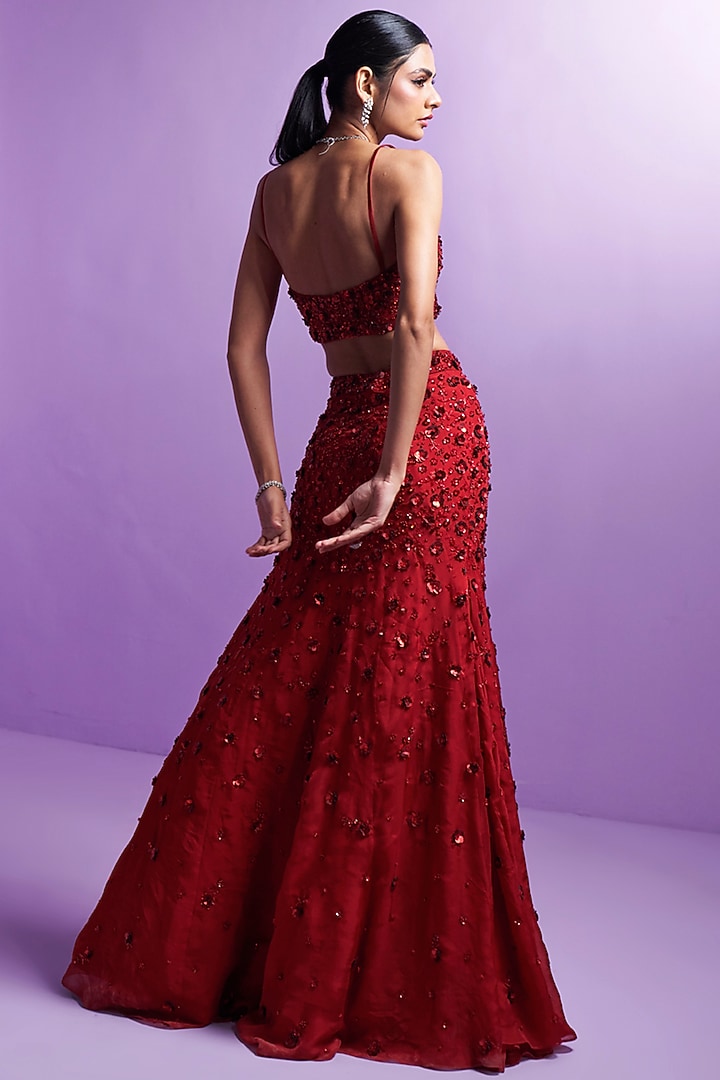 Vivid Crimson Silk Organza Embellished Wedding Lehenga Set by Parul Gandhi at Pernia's Pop Up Shop