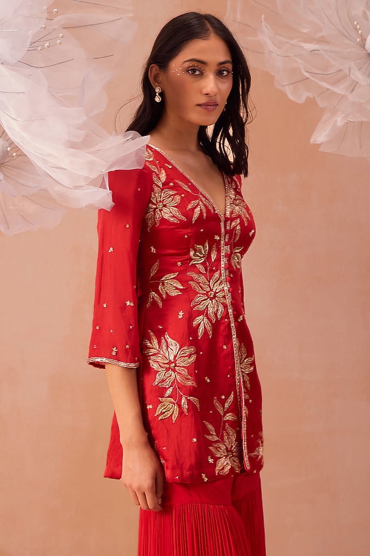 Red Linen Satin & Flat Chiffon Tiered Wedding Sharara Set by PARUL GANDHI at Pernia's Pop Up Shop