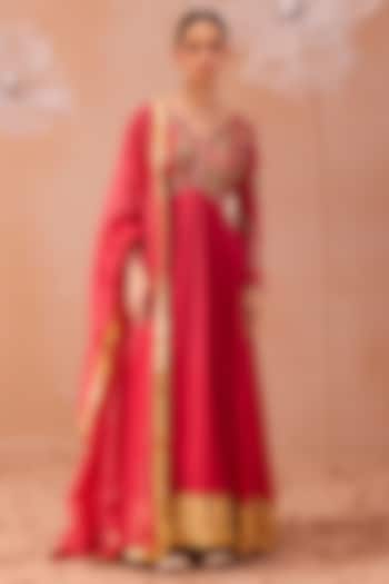 Pink Satin Organza Cutdana & Dabka Hand Embroidered Wedding Anarkali Set by PARUL GANDHI at Pernia's Pop Up Shop