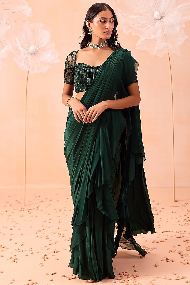 Emerald Green Satin Crepe Pre-Draped Saree Set by Parul Gandhi at Pernia's Pop Up Shop