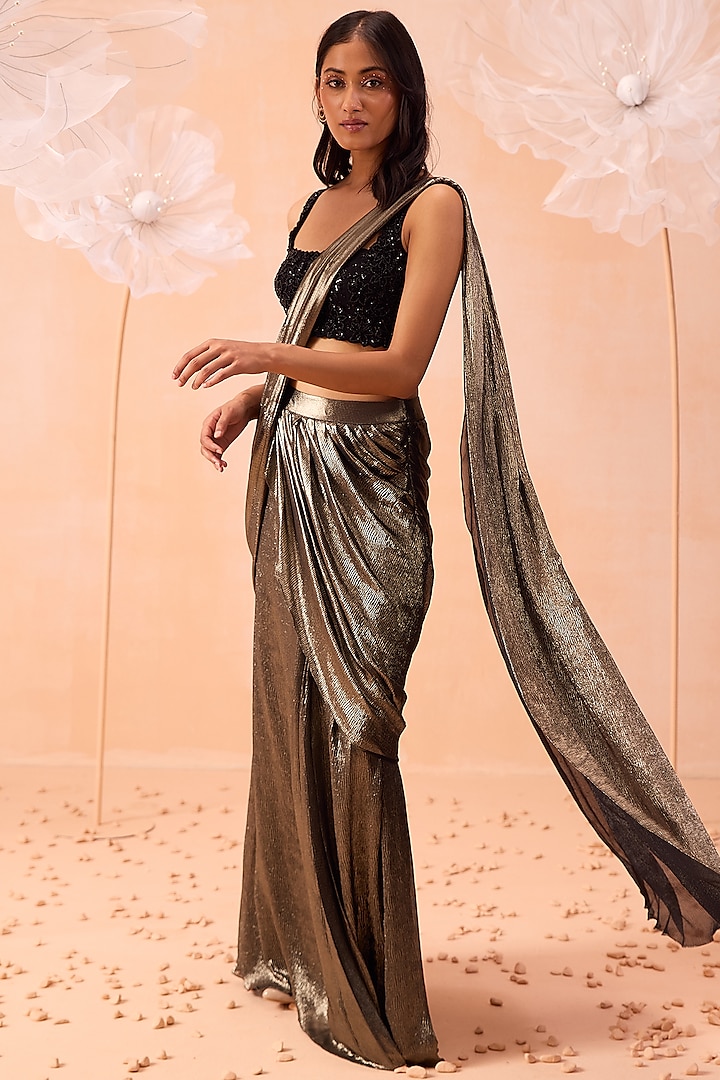 Gold & Black Foil Lycra Pre-Draped Wedding Saree Set by Parul Gandhi at Pernia's Pop Up Shop