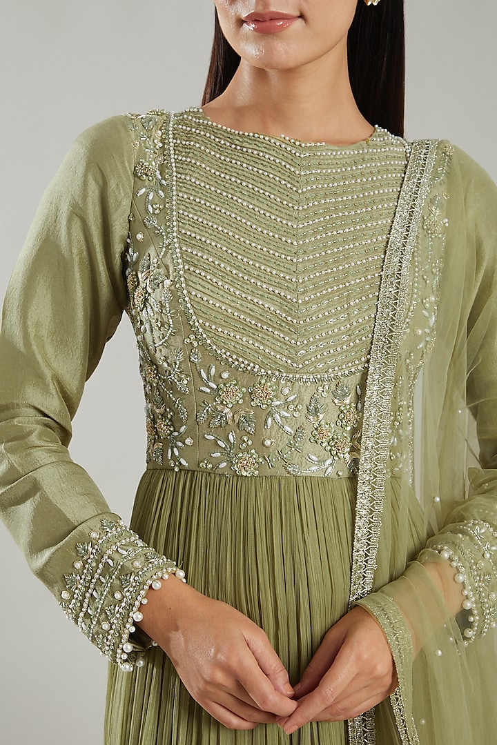 Jade Embroidered Wedding Anarkali Set by PARUL GANDHI at Pernia's Pop Up Shop