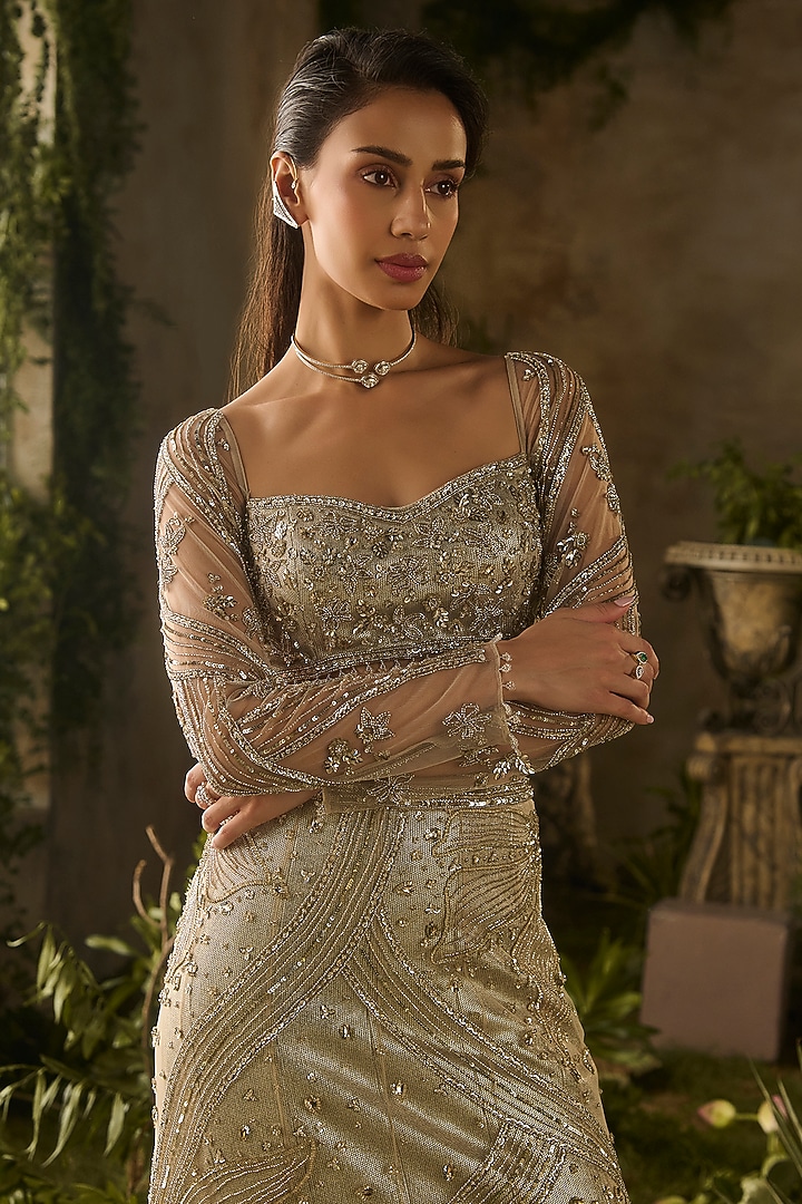 Champagne Textured Silk Jacquard Hand Embroidered Wedding Lehenga Set by Parul Gandhi at Pernia's Pop Up Shop
