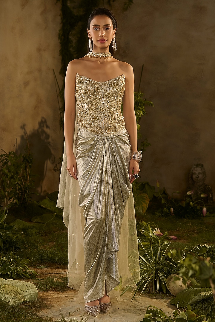Champagne Textured Jacquard Draped Skirt Set by Parul Gandhi at Pernia's Pop Up Shop