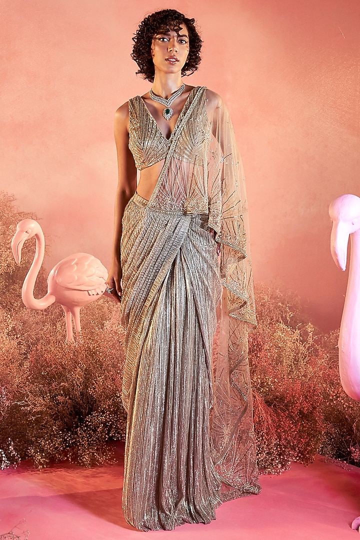 Gold Crushed Fabric Embellished Wedding Saree Set by PARUL GANDHI at Pernia's Pop Up Shop
