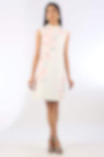 White Crepe Floral Motif Vacation Dress by Parneet Gujral at Pernia's Pop Up Shop