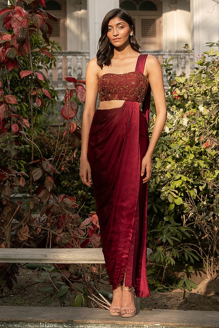 Maroon Viscose Flat Silk Floral Embellished Party Wear Gown Saree by Parshya at Pernia's Pop Up Shop