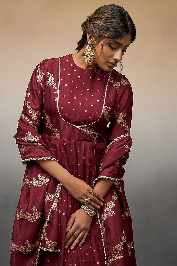 Maroon Georgette Leheriya Party Wear Anarkali Set by Parshya at Pernia's Pop Up Shop
