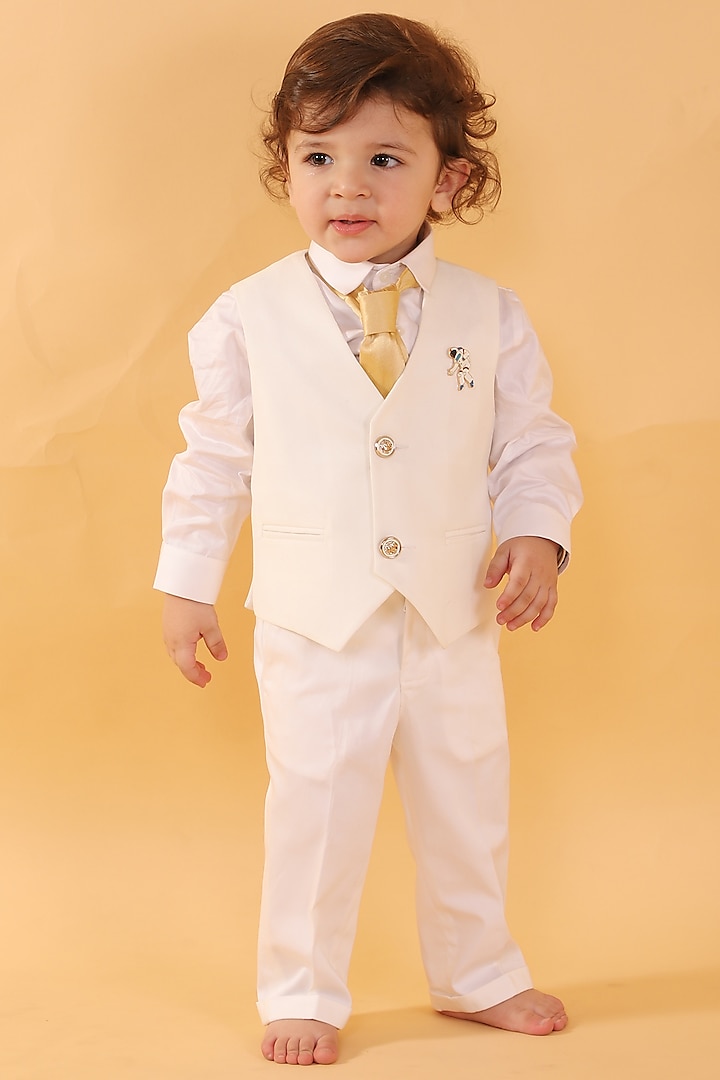 Off White Waistcoat Set For Boys by Partykles