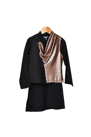 Black Sequins Kurta Set With Bundi Jacket For Boys by Partykles