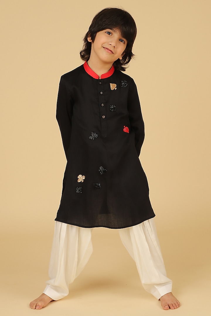 Black Kurta Set With Embroidery For Boys by Partykles
