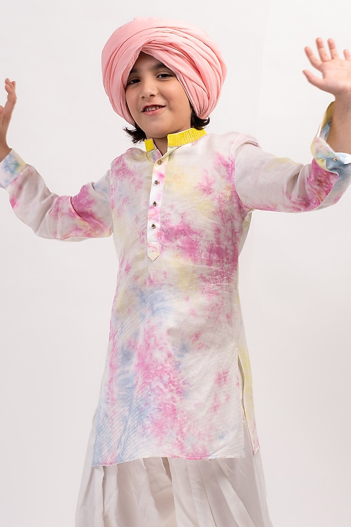 Multi-Colored Printed Kurta Set For Boys by Partykles at Pernia's Pop Up Shop