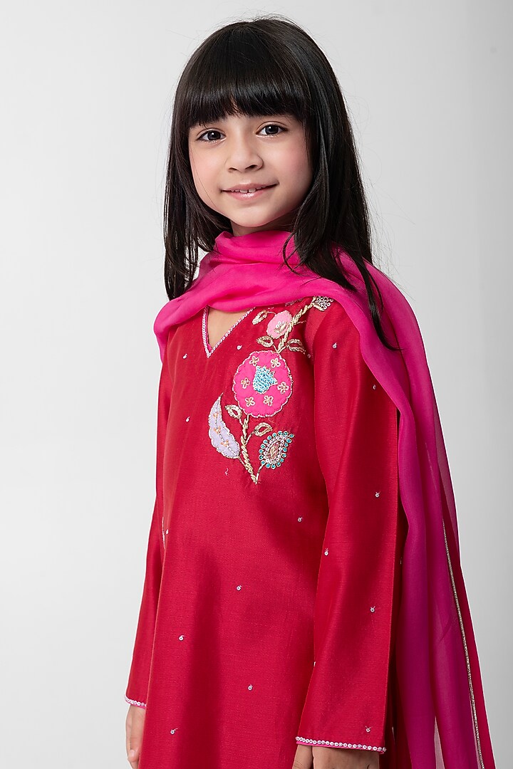 Red Chanderi SIlk Embroidered Kurta Set For Girls by Partykles at Pernia's Pop Up Shop