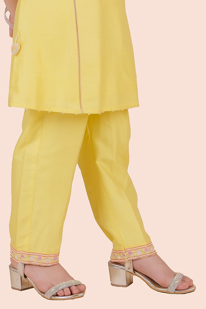Yellow Cotton Silk Heart Embroidered A-Line Kurta Set For Girls by Partykles at Pernia's Pop Up Shop