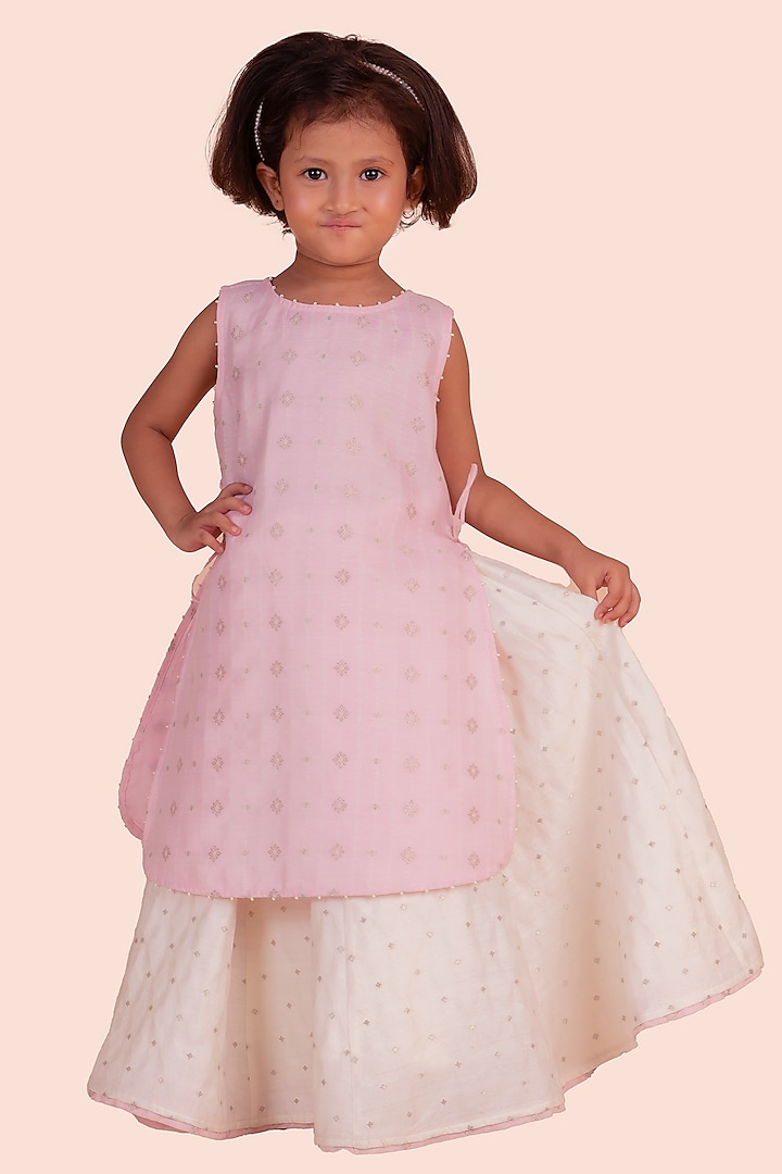 Pink Banarasi Dobby Silk Skirt Set For Girls by Partykles at Pernia's Pop Up Shop