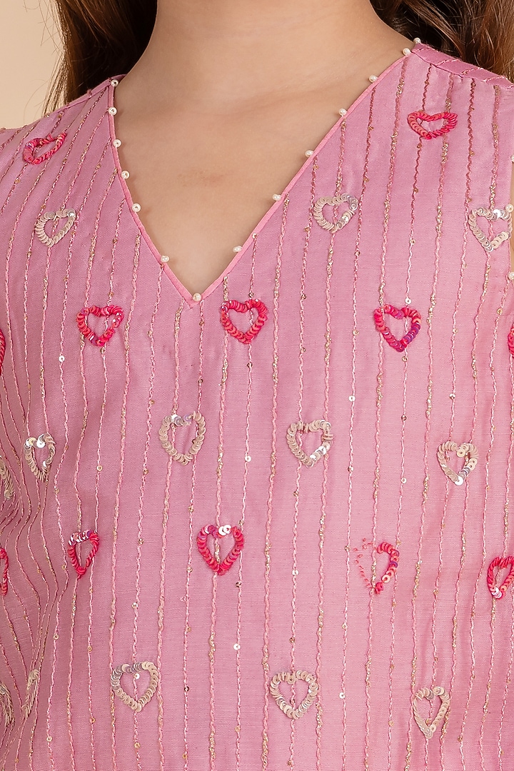 Pink Cotton Silk Heart Embroidered Kurta Set For Girls by Partykles at Pernia's Pop Up Shop