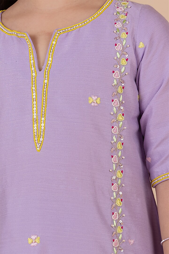 Lavender Cotton Silk Heart Embroidered A-Line Kurta Set For Girls by Partykles at Pernia's Pop Up Shop