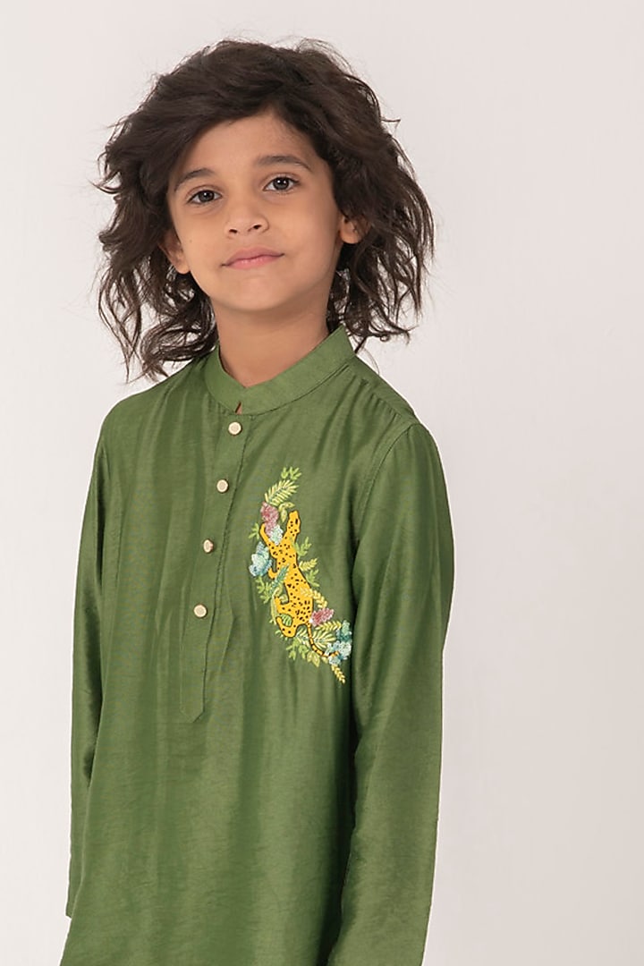 Green Chanderi Embroidered Kurta Set For Boys by Partykles at Pernia's Pop Up Shop