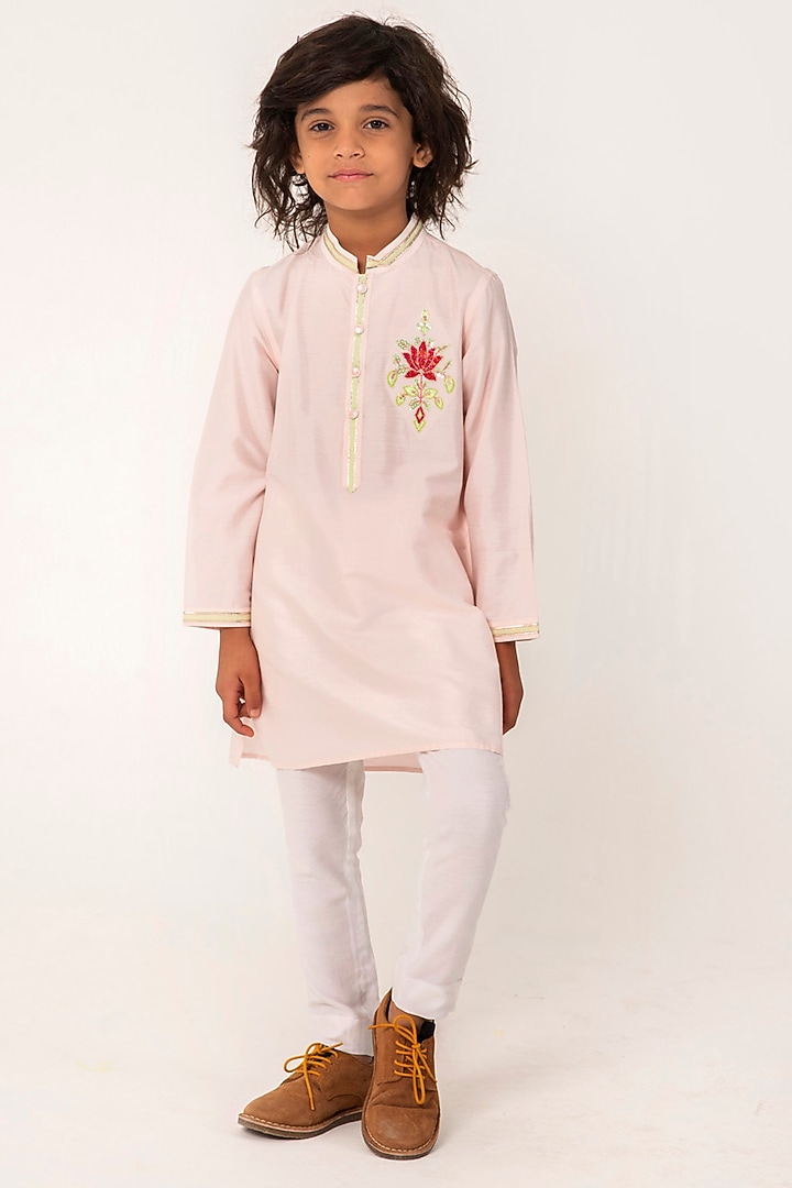 Baby Pink Cotton Silk Embroidered Kurta Set For Boys by Partykles at Pernia's Pop Up Shop