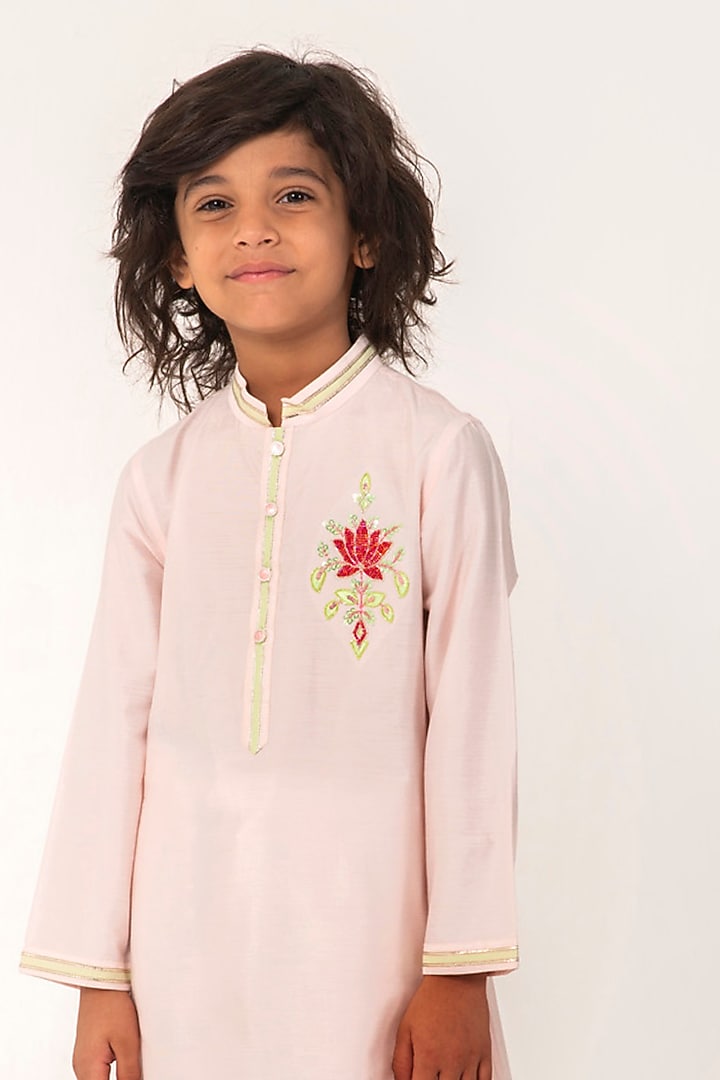 Baby Pink Cotton Silk Embroidered Kurta Set For Boys by Partykles at Pernia's Pop Up Shop