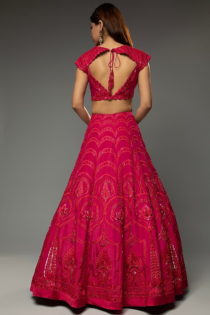 Red Silk Hand Embroidered Bridal Lehenga Set by Parul | Vivek at Pernia's Pop Up Shop