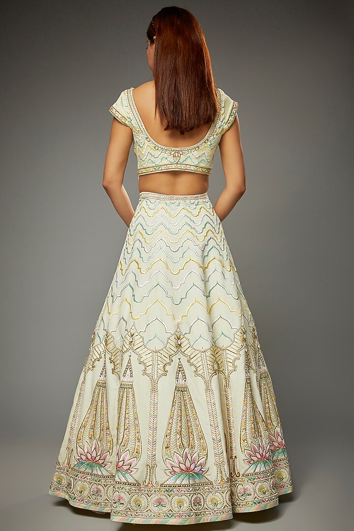 Ivory Silk Embroidered Bridal Lehenga Set by Parul | Vivek at Pernia's Pop Up Shop