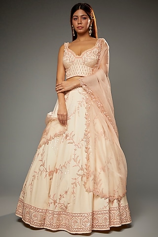 Peach Silk Embroidered Lehenga Set by Parul | Vivek